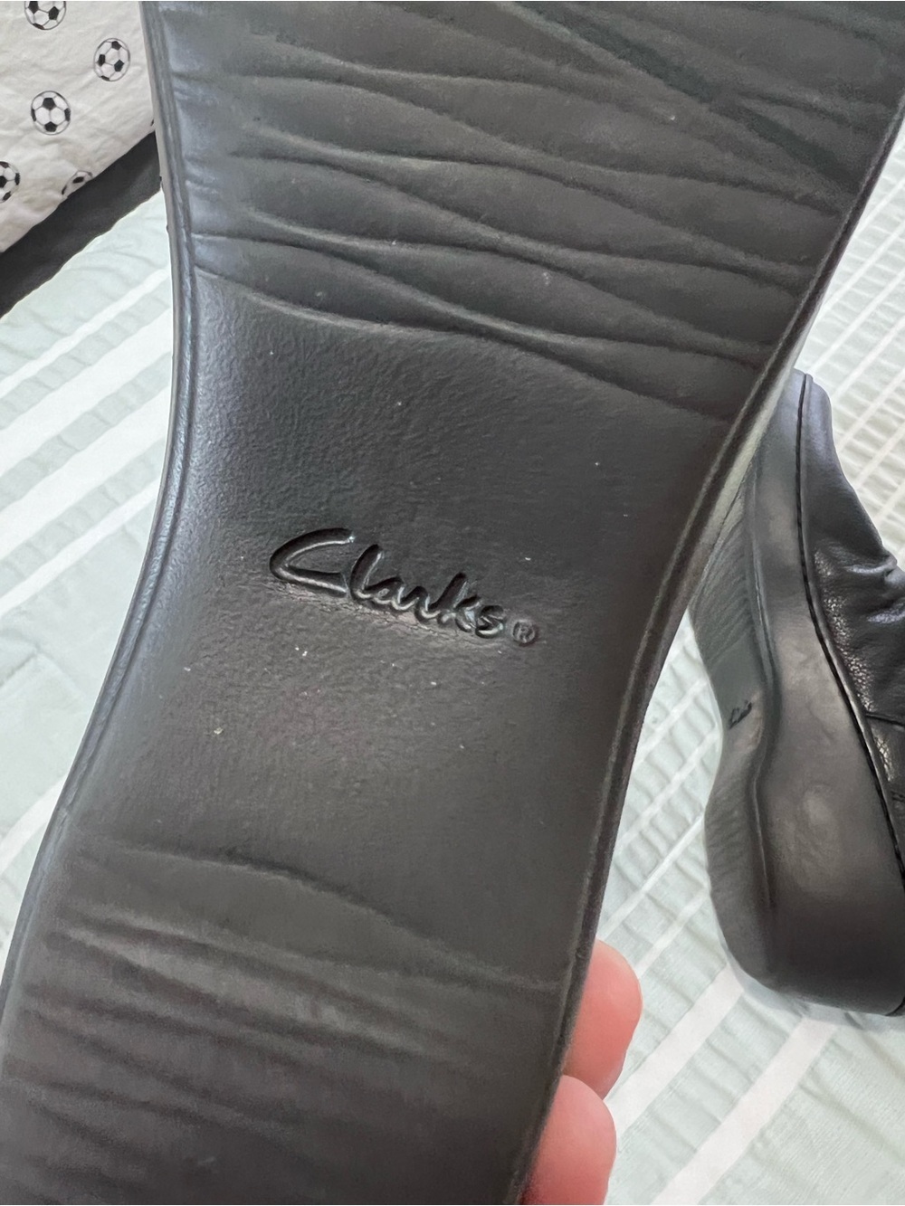 Clarks Black Delana Fairlee Leather Ankle Boots with Wrap Strap size 9 - Picture 5 of 9
